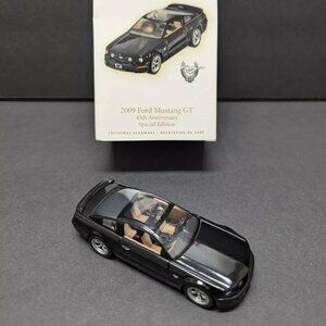 Hallmark Keepsake Ornament 2009 Ford Mustang GT Christmas Car Special Edition